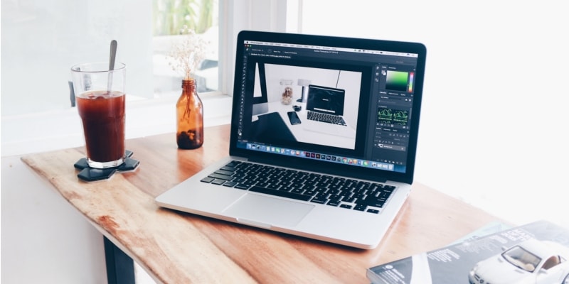 Entrepreneur Bloggers Light Wood Computer Desk With Laptop