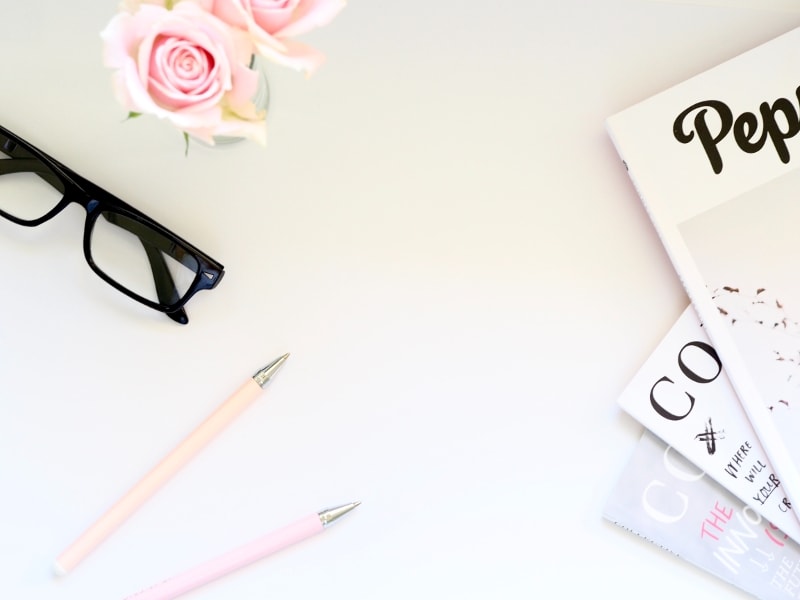 Feminine Blogger Stationary With Glasses Pens And Paper Notes 1